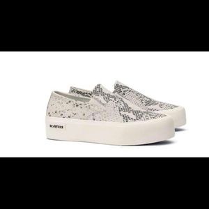 SeaVees Ecru Snake Print